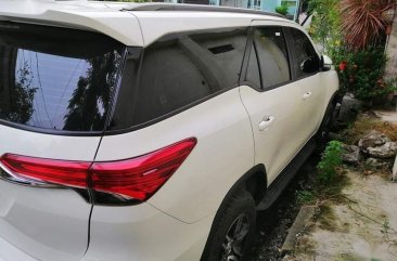 Selling White Toyota Fortuner 2019 in Quezon