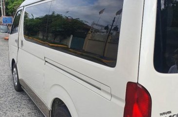 Pearl White Toyota Hiace Super Grandia 2013 for sale in Manila