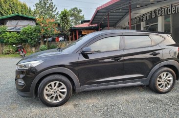 Selling Black Hyundai Tucson 2017 in Tagaytay