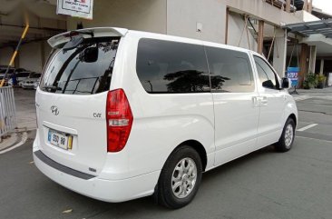 Selling Pearl White Hyundai Grand Starex 2015 in Pasig