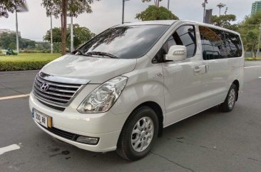 Selling Pearl White Hyundai Grand Starex 2015 in Pasig