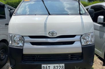 Selling Pearl White Toyota Hiace 2021 in Quezon City