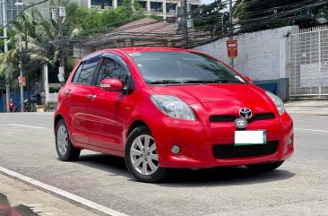 Red Toyota Yaris 2013 for sale in Automatic