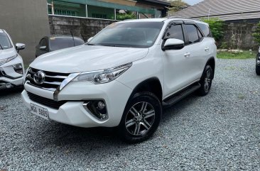 White Toyota Fortuner 2020 for sale in Quezon