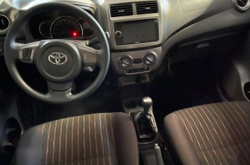 Selling White Toyota Wigo 2020 in Quezon