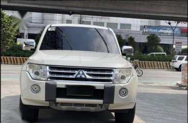 Selling Pearl White Mitsubishi Pajero 2011 in Jaen