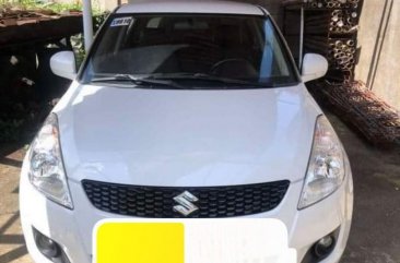 Selling White Suzuki Swift 2011 in Quezon City