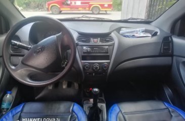 Selling Blue Hyundai Eon 2014 in Iligan