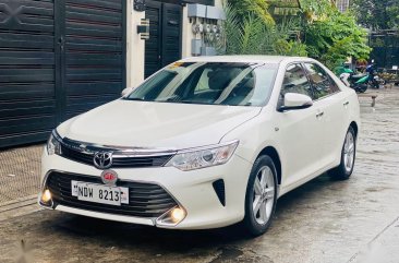 Pearl White Toyota Camry 2016 for sale in Automatic