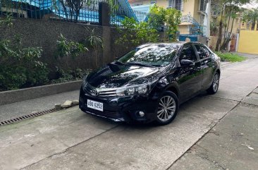 Selling Black Toyota Altis 2016 in Quezon City