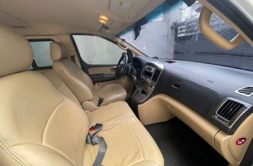 White 2013 Hyundai Grand Starex for sale in Parañaque