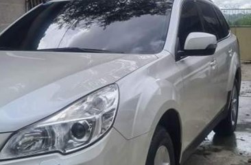 Sell Pearl White 2014 Subaru Outback in Rizal