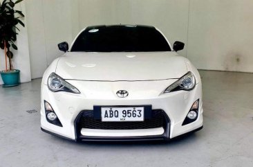 Selling Pearl White Toyota 86 2016 in Quezon City