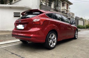 Selling Red Ford Focus 2013 in Manila