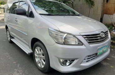 Selling Silver Toyota Innova 2012 in Quezon City