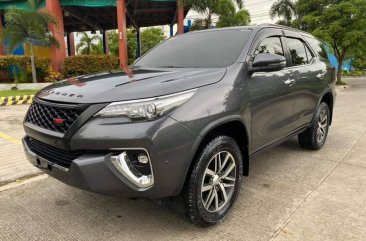 Selling Grey Toyota Fortuner 2018 in Imus