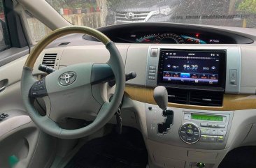 Pearl White Toyota Previa 2007 for sale in Quezon City