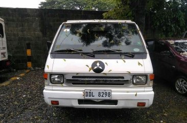 Selling White Mitsubishi L300 2016