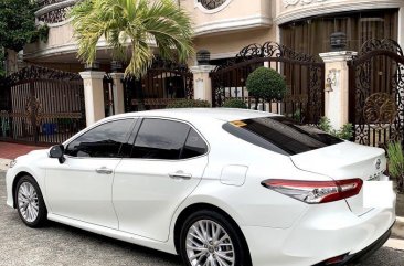 Pearl White Toyota Camry 2020 for sale in Automatic