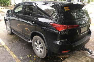 Selling Black Toyota Fortuner 2017 in Makati