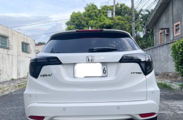 White Honda Hr-V 2015 for sale