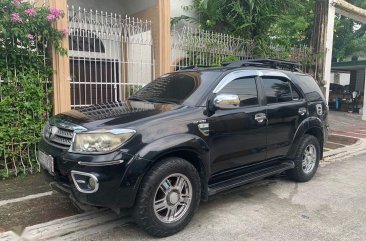 Selling Black Toyota Fortuner 2010 in Manila