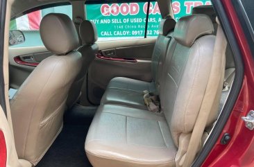 Red Toyota Innova 2006 for sale in Makati