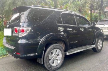 Selling Black Toyota Fortuner 2012 in Makati