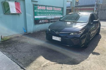 Selling Black Toyota Corolla Altis 2020 in Makati