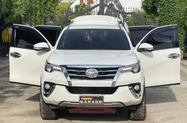 White Toyota Fortuner 2018 for sale in Quezon