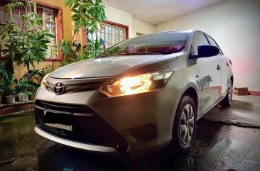 Pearl White Toyota Vios 2016 for sale in Quezon