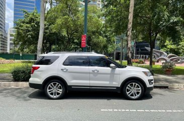 White Ford Explorer 2017 for sale in Makati