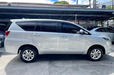 Selling Pearl White Toyota Innova 2017 in Las Piñas