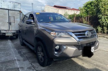 Selling Silver Toyota Fortuner 2016 in Las Piñas