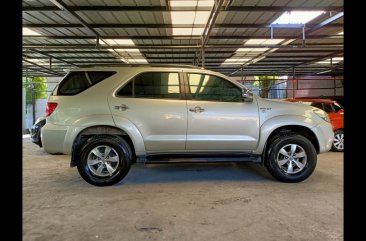 Selling Silver Toyota Fortuner 2006 SUV 