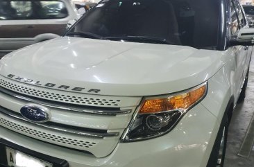 Selling Pearl White Ford Explorer 2014 in Marikina