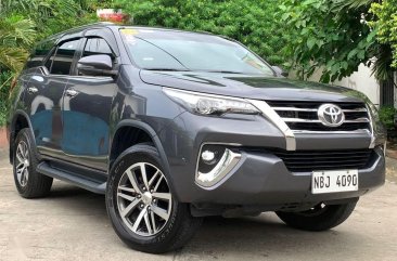 Selling Silver Toyota Fortuner 2018 in Las Piñas