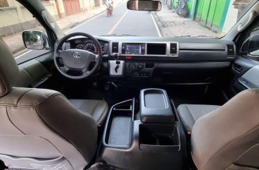  White Toyota Hiace Super Grandia 2018 for sale in Automatic