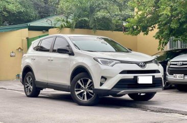 Sell White 2017 Toyota Rav4 in Makati