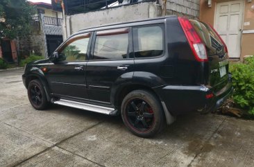Black Nissan X-Trail 2004 for sale in Automatic