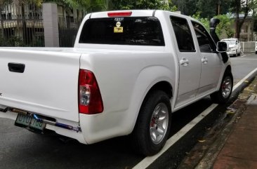 Pearl White Isuzu D-Max 2012 for sale in Marikina