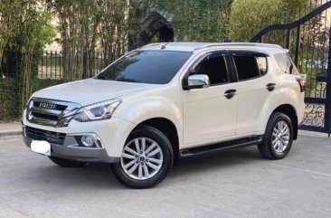 Sell White 2019 Isuzu Mu-X in Quezon City