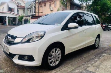 Sell White 2016 Honda Mobilio 