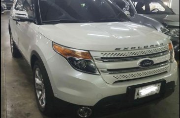 White Ford Explorer 2014 for sale in Automatic