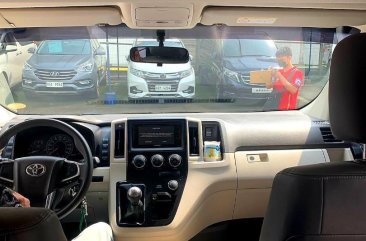 White Toyota Grandia 2019 for sale in Automatic