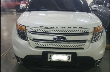 White Ford Explorer 2014 for sale in Automatic