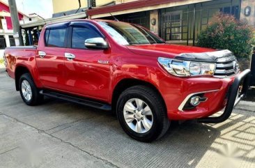 Selling Red Toyota Hilux 2017 in Santa Rosa