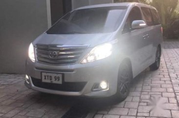 Silver Toyota Alphard 2013 for sale in Automatic