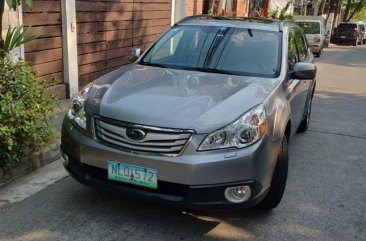 Selling Silver Subaru Outback 2011 in Pasig