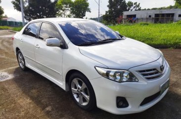 Sell White 2012 Toyota Corolla Altis in Taytay